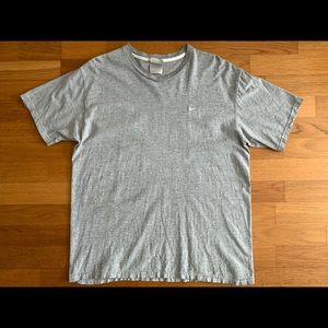 Nike Small Stitched Swoosh Logo T-Shirt (grey)